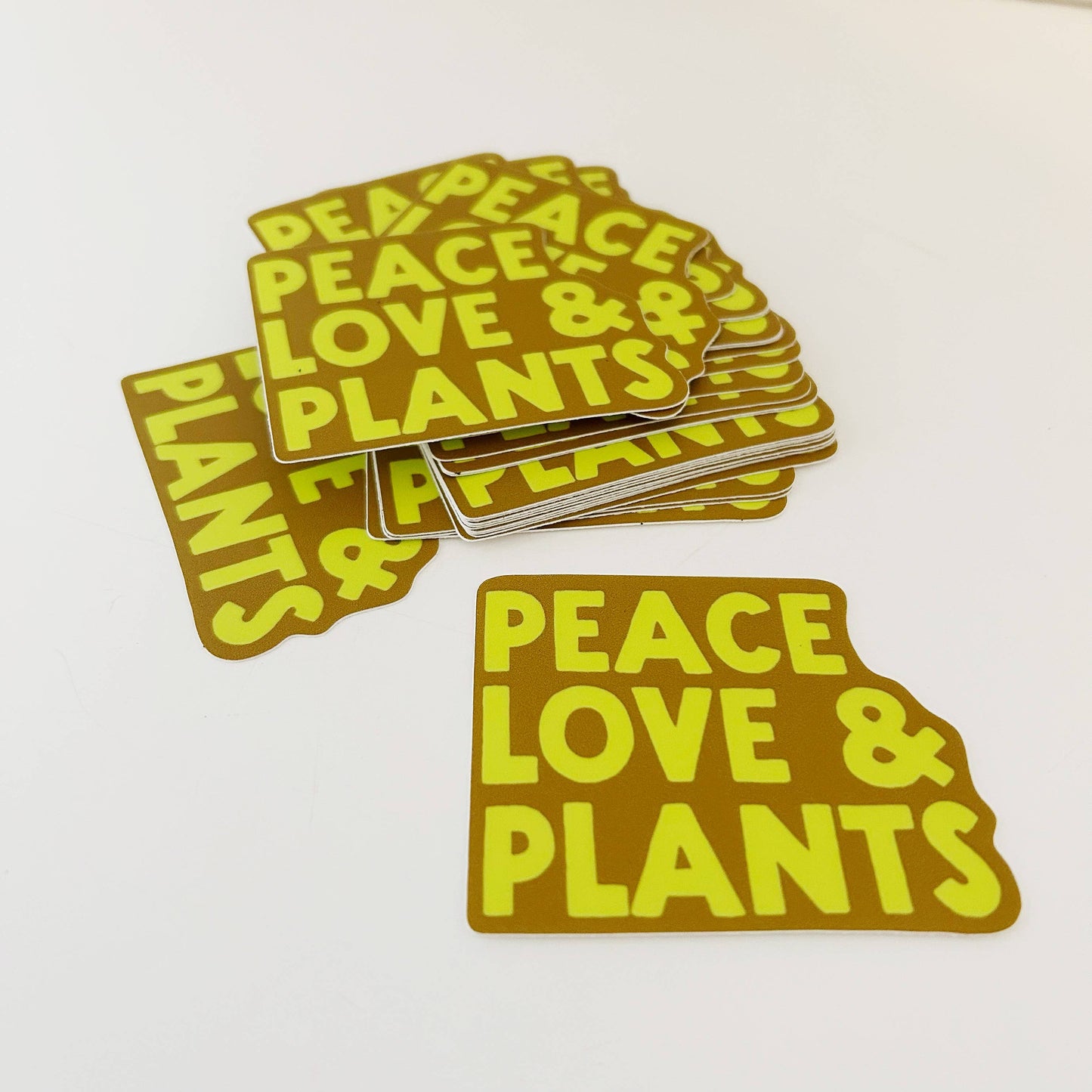 PEACE LOVE & PLANTS